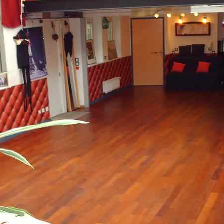 Bed & Breakfast Charenton شقة *